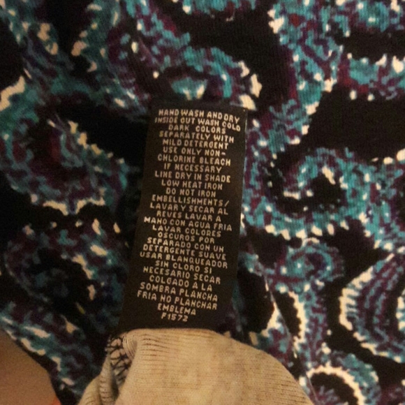 Rafaella medium blouse with buckle neck detail - Picture 6 of 6